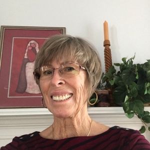 Meet your Posher, Lora